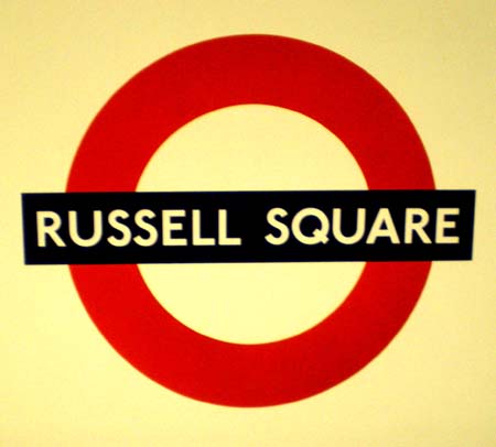 russell square sign 0374